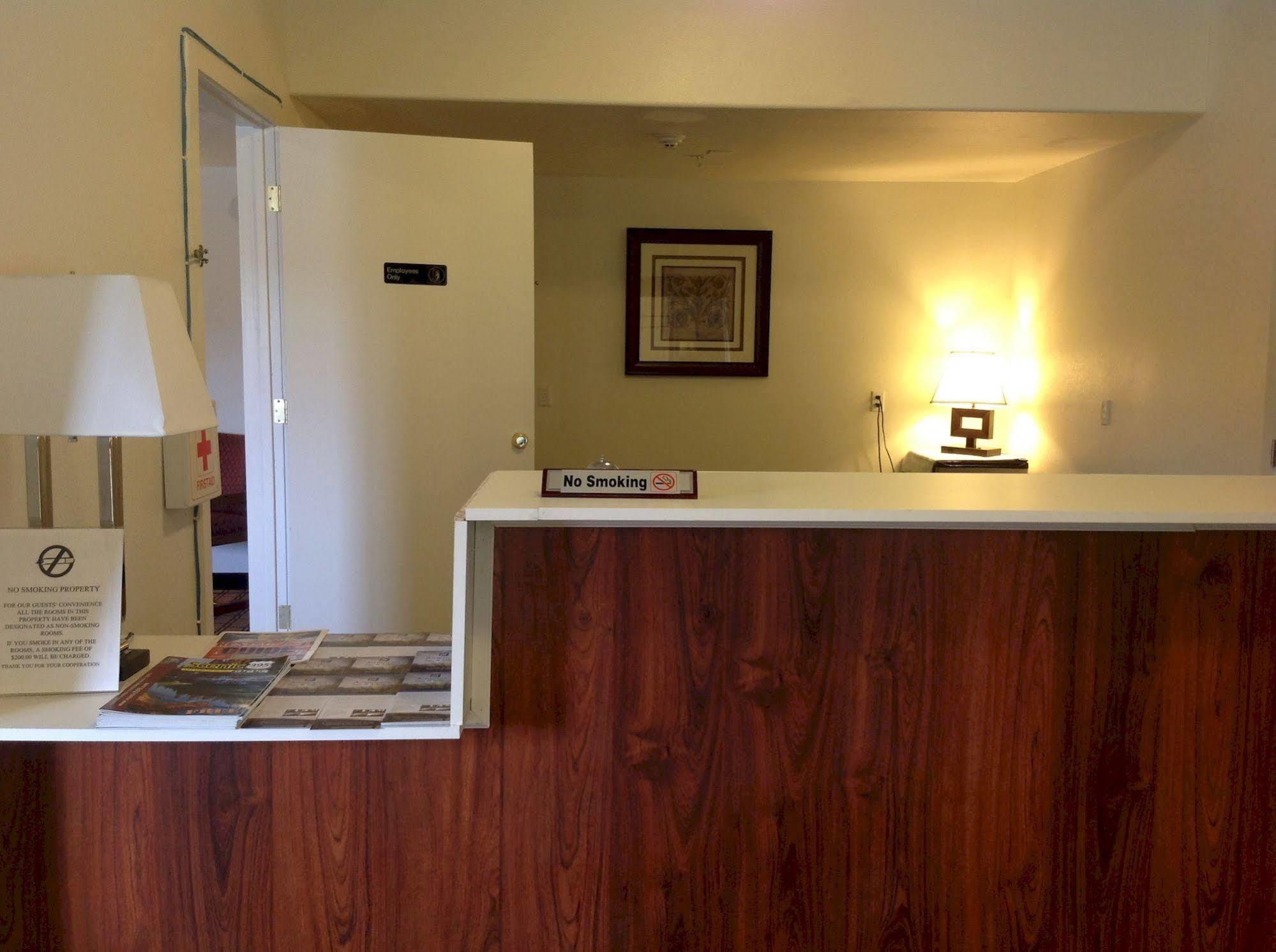 America Inn & Suites Ridgecrest Ngoại thất bức ảnh